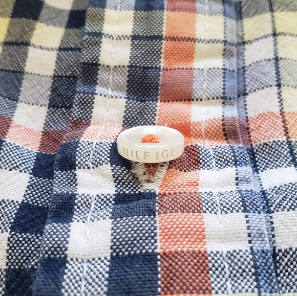 Tommy Hilfiger casual button down - Picture 5 of 6